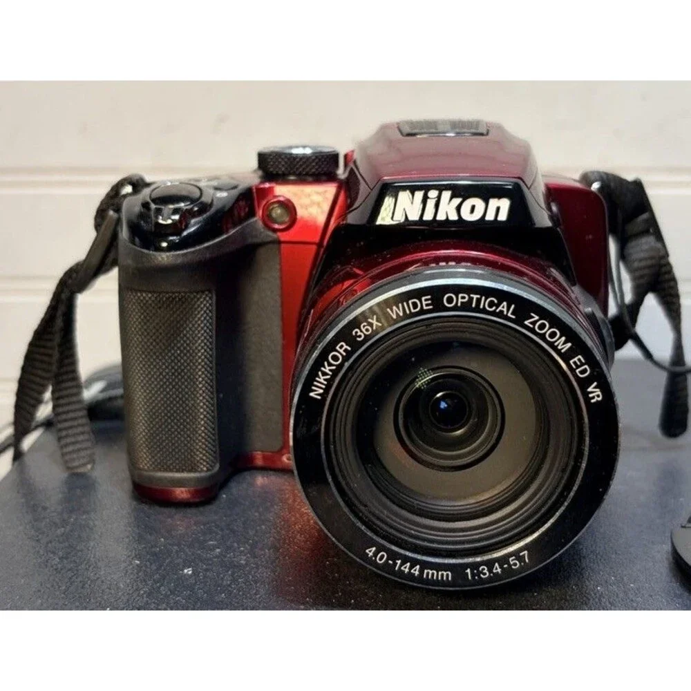Nikon COOLPIX P500 12.1MP Digital Camera Bundle 2 Batteries Charger 4gb Card
